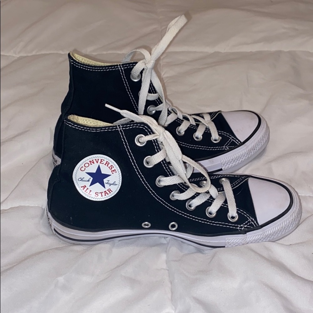 Black converse